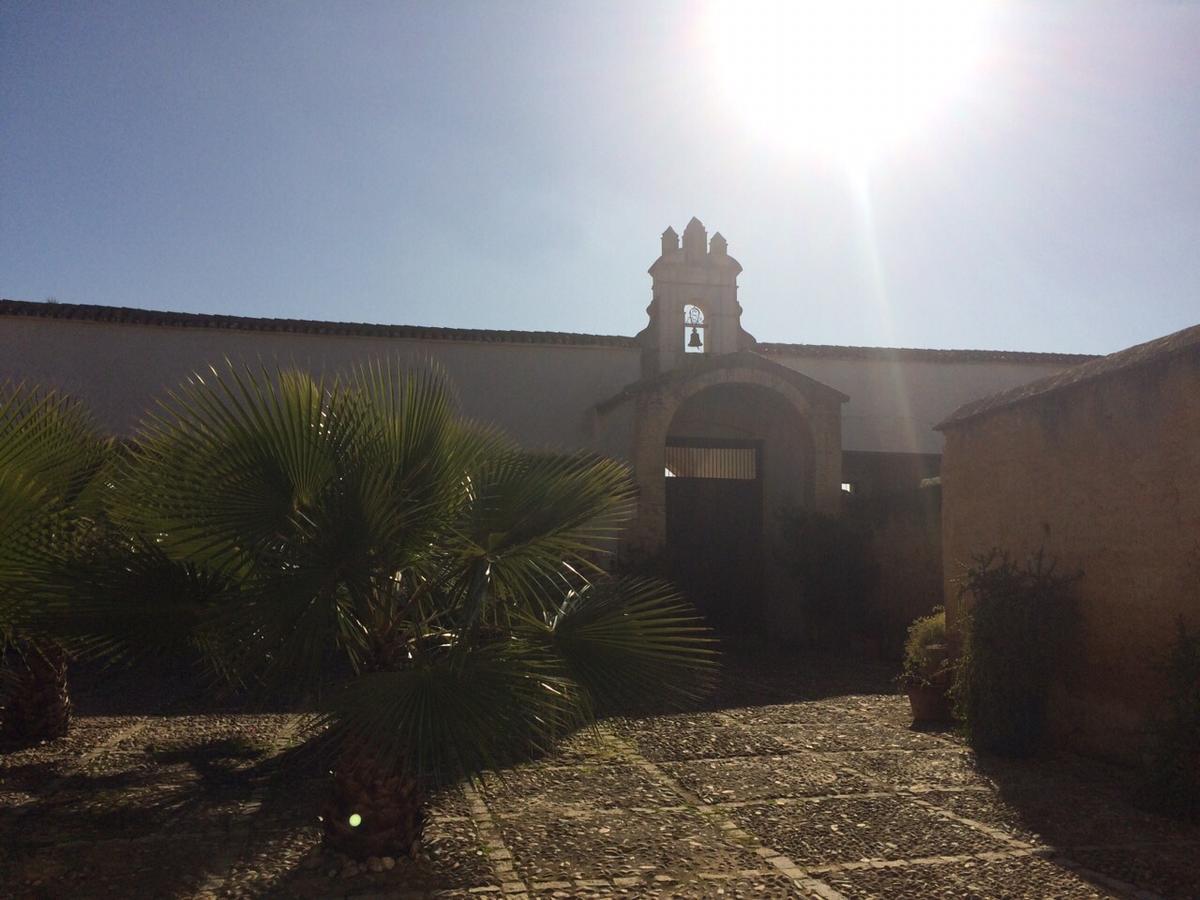 Hacienda Los Jinetes Carmona  Exterior photo