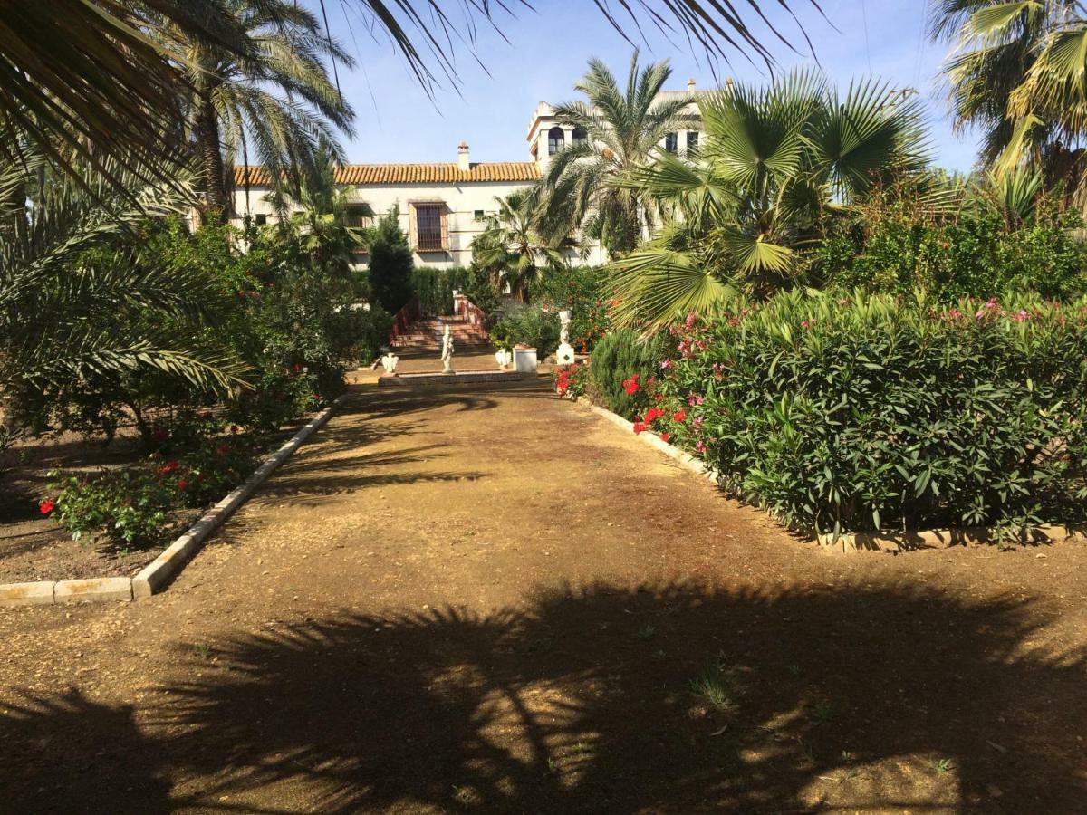 Hacienda Los Jinetes Carmona  Exterior photo